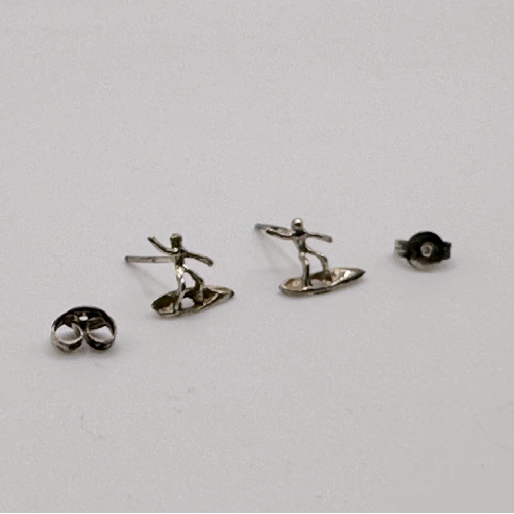 Sterling Silver Surfer stud pierced earrings with backs - Picture 2 of 2